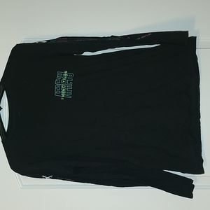 Atreyu long sleeve band tee medium